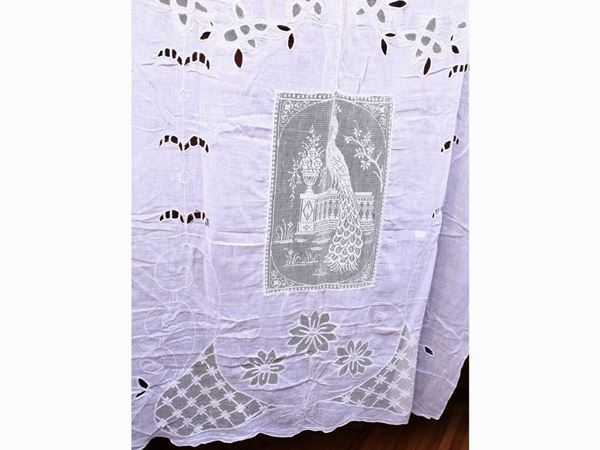 A pair of white linen curtains  (early 20th century)  - Auction The florentine house of the soprano Marcella Tassi - Maison Bibelot - Casa d'Aste Firenze - Milano