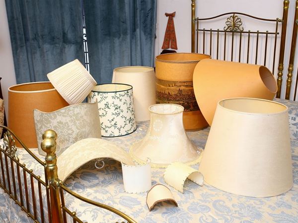 A lot of lampshades  - Auction The florentine house of the soprano Marcella Tassi - Maison Bibelot - Casa d'Aste Firenze - Milano
