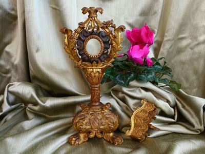 Ostensorio in Legno Intagliato, Dorato e Patinato