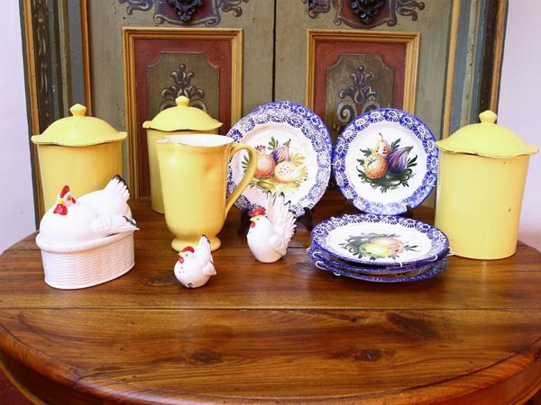 A Vietri pottery accessories lot  - Auction Furniture and Paintings from Palazzo al Bosco and from other private property - Maison Bibelot - Casa d'Aste Firenze - Milano