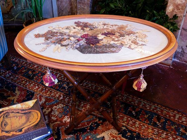 An oval service small tray-table  - Auction Furniture and Paintings from Palazzo al Bosco and from other private property - Maison Bibelot - Casa d'Aste Firenze - Milano