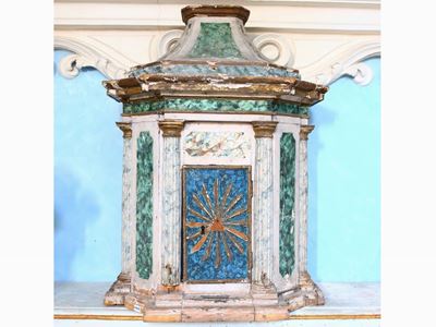 Tabernacolo in Legno Intagliato, Laccato e Lumeggiato in Oro