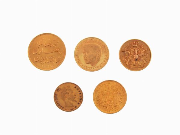 Tre monete e due medaglie