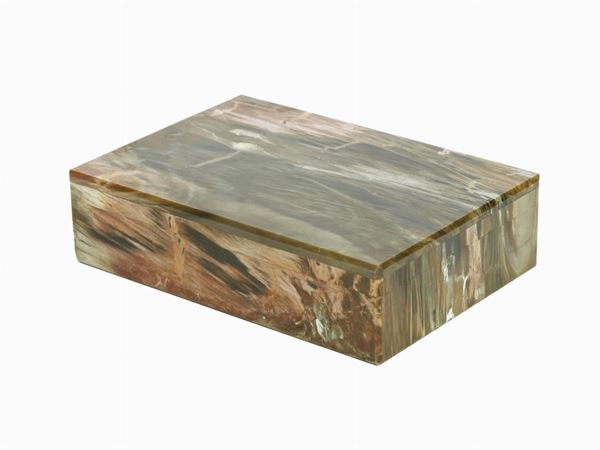 A silicated wood box