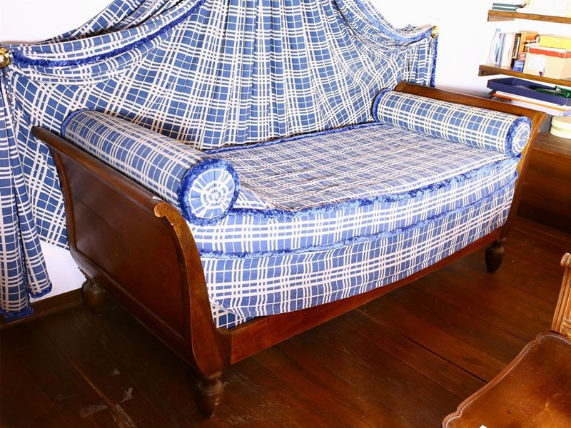 Letto Singolo a Barca in Noce