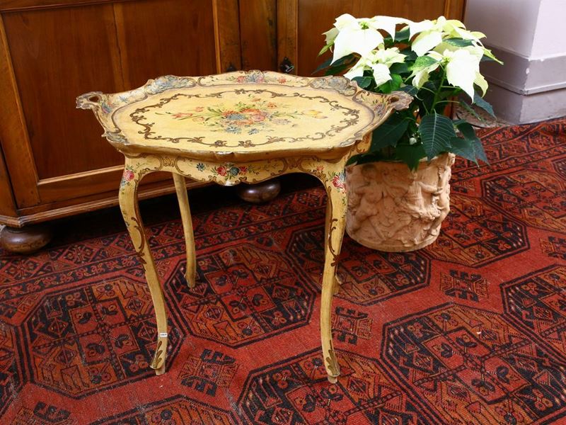 Tavolino Vassoio in Legno Laccato