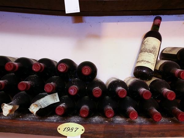 Thirty-six Chianti Classico Palazzo al Bosco La Romola, 1987 bottles