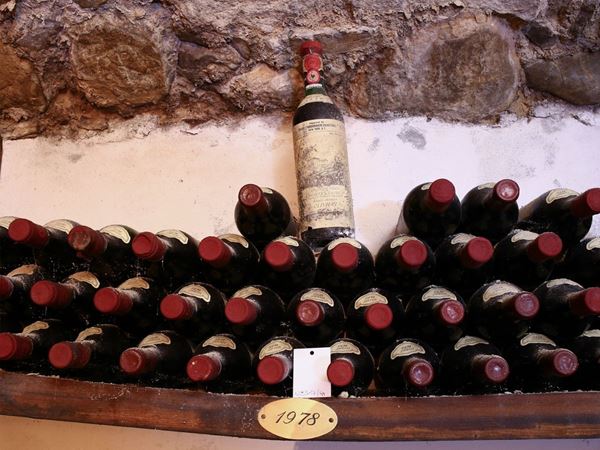 Forty-four Chianti Classico Palazzo al Bosco La Romola, 1978 bottles  (Tuscany, 1978)  - Auction Furniture and Paintings from Palazzo al Bosco and from other private property - Maison Bibelot - Casa d'Aste Firenze - Milano