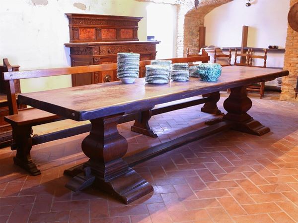 A large walnut table  - Auction Furniture and Paintings from Palazzo al Bosco and from other private property - Maison Bibelot - Casa d'Aste Firenze - Milano
