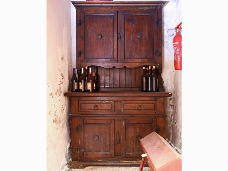 Credenza Rustica a Due Corpi in Legno Tenero