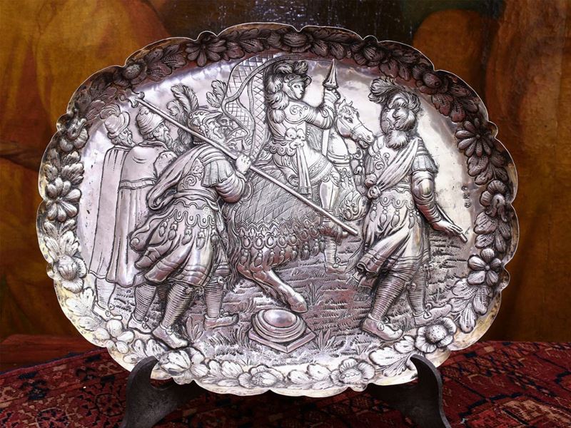 Coppia di Piatti da Parata in Argento