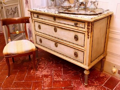Cassettone in Legno Laccato Verde Acqua