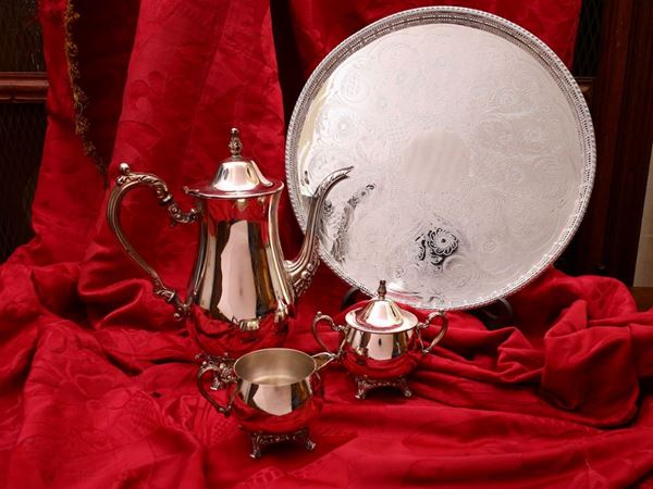 A silver plated items lot