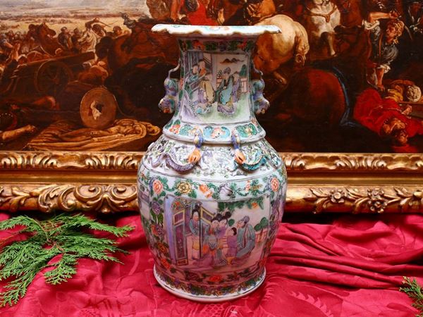 A porcelain vase  (China, late 19th century)  - Auction Furniture and Paintings from Palazzo al Bosco and from other private property - Maison Bibelot - Casa d'Aste Firenze - Milano