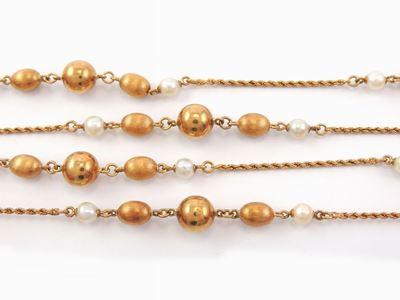 Collana Satoire in Oro Giallo con Perle Coltivate
