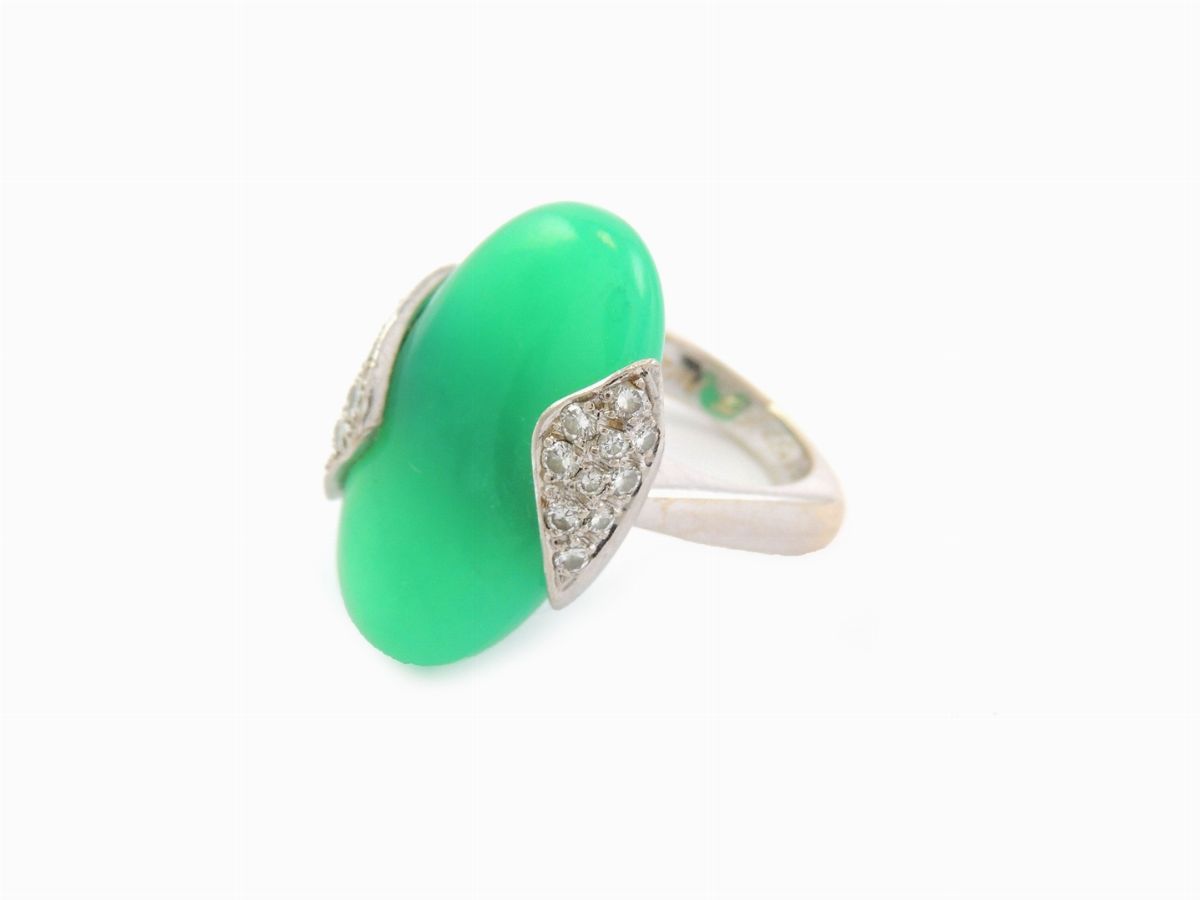 Anello in Oro Bianco con Diamanti e Crisoprasio