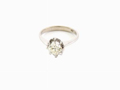 Anello Solitario in Oro Bianco con Diamante