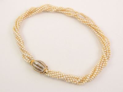 Collana Sei Fili di Perle Coltivate con Fermezza in Oro Giallo e Bianco con Diamanti