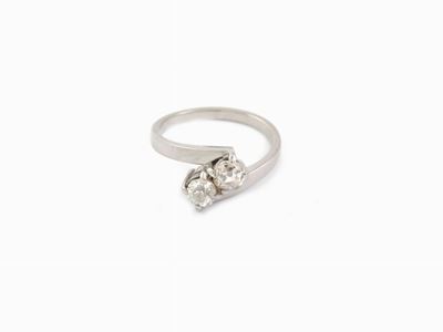 Anello Contrarié in Oro Bianco con Diamanti