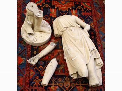 Scultura in Marmo Bianco Raffigurante Cerere