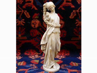 Scultura in Marmo Bianco