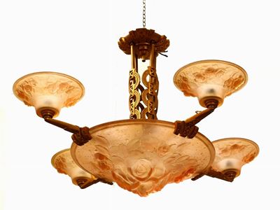 Lampadario Decò in Vetro Pressato e Bronzo Dorato
