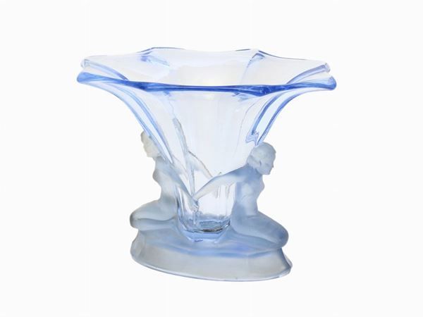 A blue crystal Decò vase