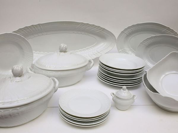 A Richard Ginori porcelain plates set  - Auction A florentine collection - Maison Bibelot - Casa d'Aste Firenze - Milano