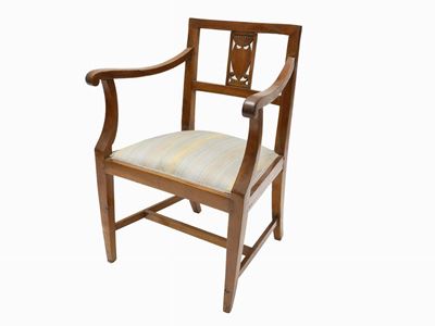 Poltroncina in Noce