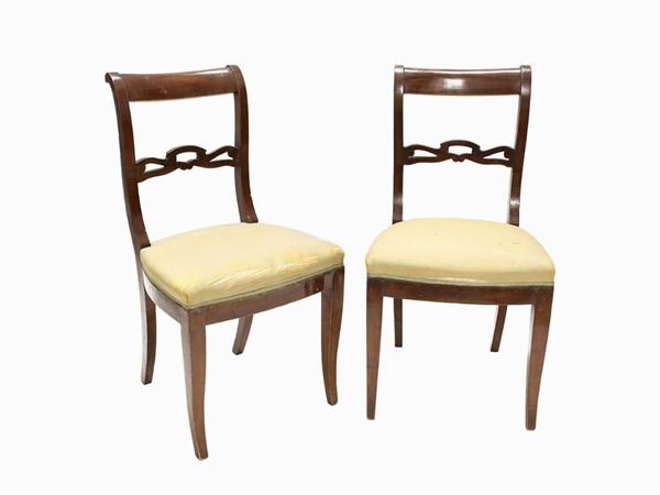 A pair of walnut chairs  (mid 19th century)  - Auction Furniture and paintings from florentine apartment - Maison Bibelot - Casa d'Aste Firenze - Milano