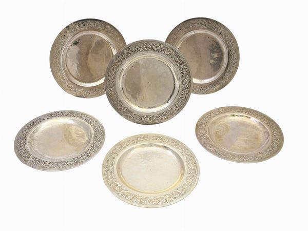Serie di sei piattini da pane in argento
