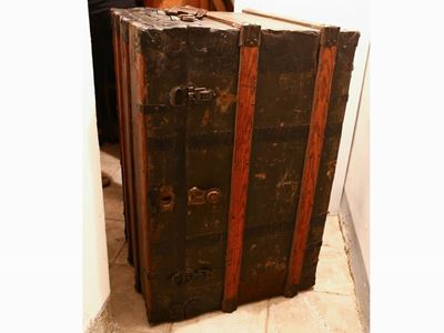 Grande Baule Vintage da Viaggio in Legno e Metallo