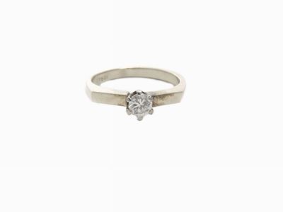 Anello Solitario in Oro Bianco con Diamante