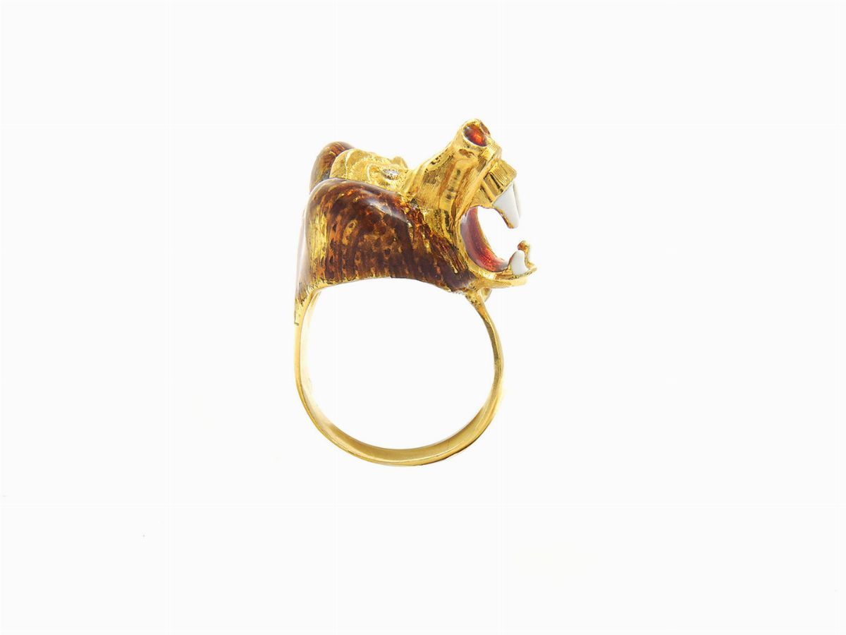 Anello Animalier in Oro Giallo con Diamanti e Smalti Policromi