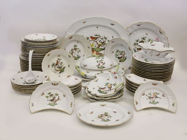 An Herend porcelain plate service