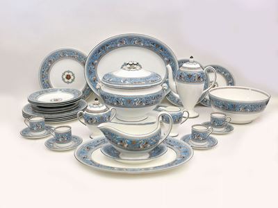 Servito di Piatti in Bone China Wedgwood, Modello Florentine