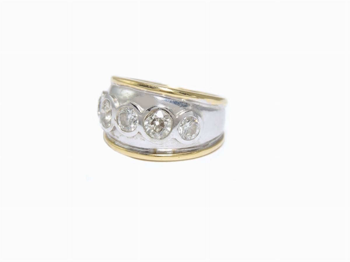 Anello in Oro Bianco e Giallo con Diamanti