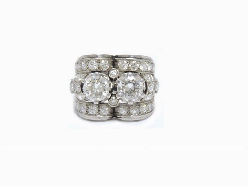 Anello in Platino con Diamanti