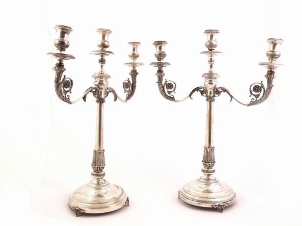 Coppia di candelabri in argento