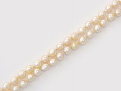 Collana di Perle Coltivate Barocche con Fermezza in Oro Bianco e Diamanti