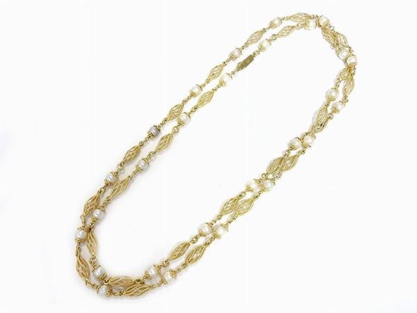 Collana in oro giallo con perle coltivate Akoya