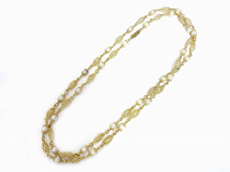 Collana in Oro Giallo con Perle Coltivate Akoya