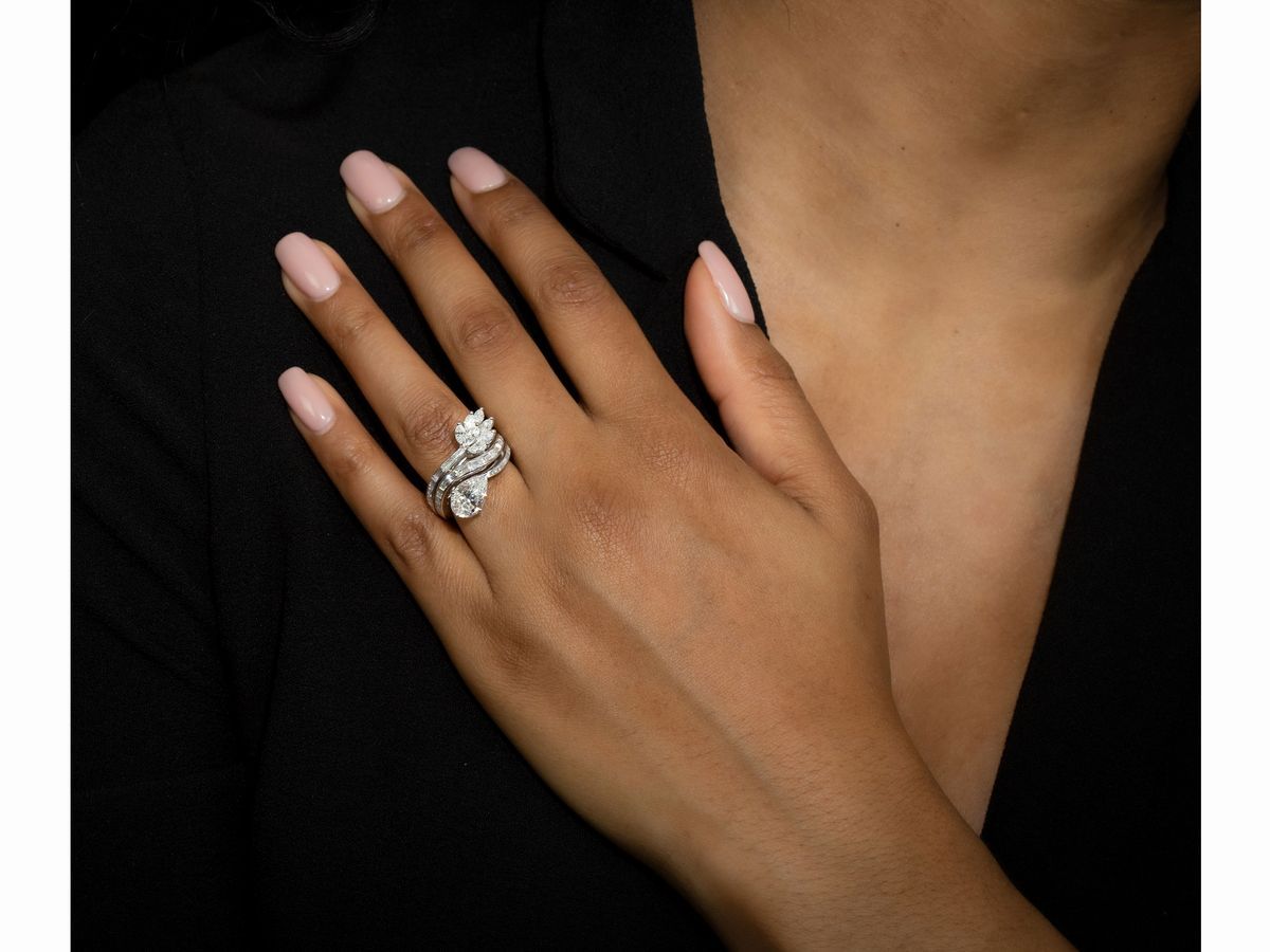 Anello Contrariè in Platino con Diamanti