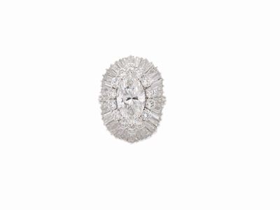 Anello in Oro Bianco con Diamanti