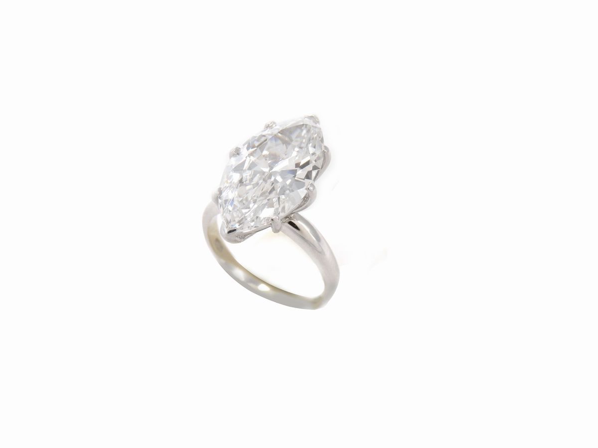 Anello Solitario in Oro Bianco con Diamante