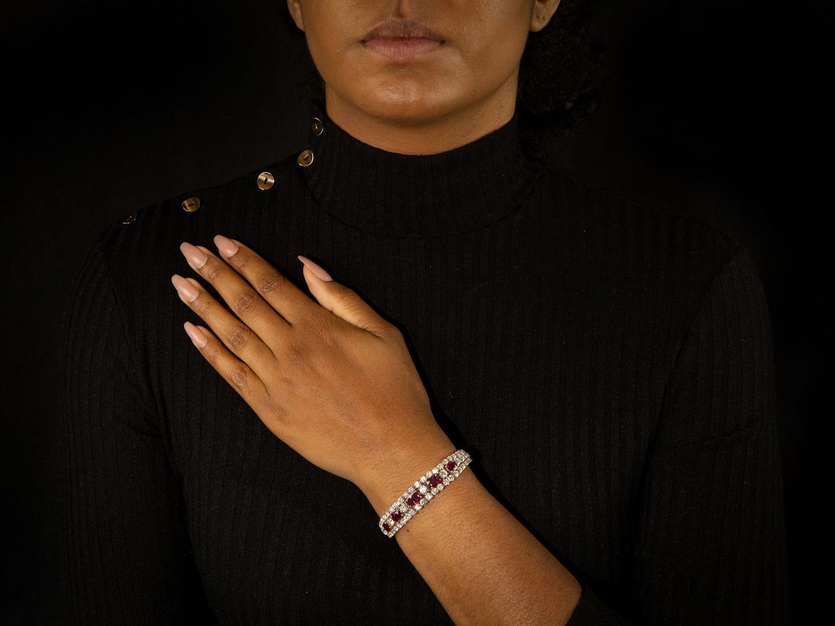 Bracciale Tennis in Oro Bianco con Diamanti e Rubini