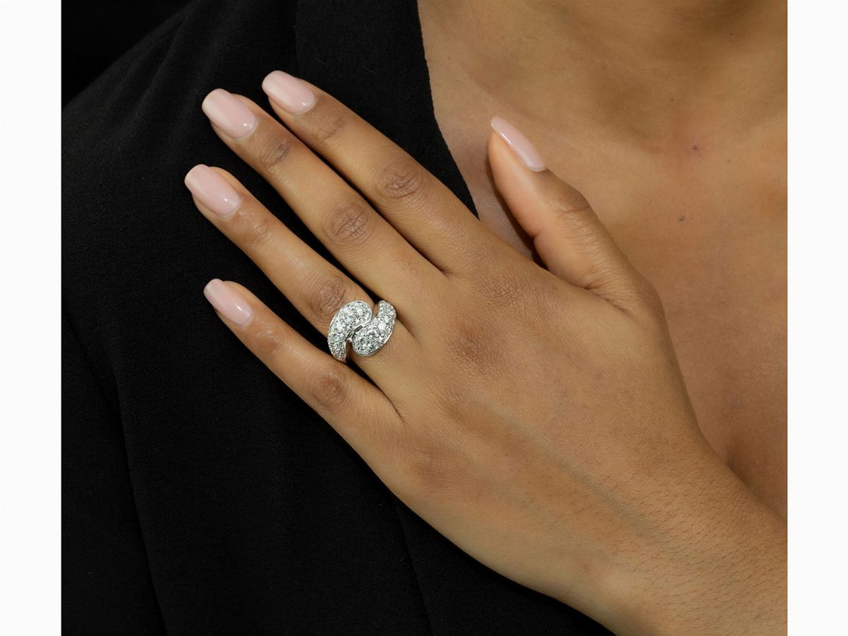 Anello Contrariè in Oro Bianco con Diamanti