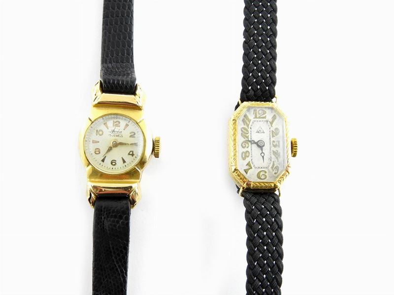 Due Orologi da Polso per Donna in Oro Giallo