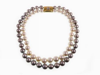 Collana Doppio Filo di Perle South Sea Bianche e Grigie con Fermezza in Oro Giallo e Diamanti