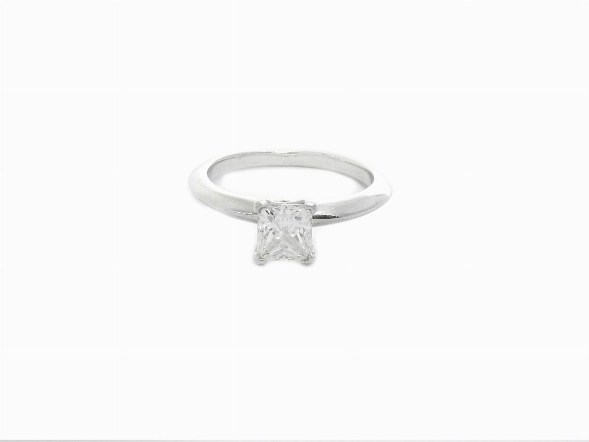 Anello Solitario Tiffany & Co in Platino con Diamante